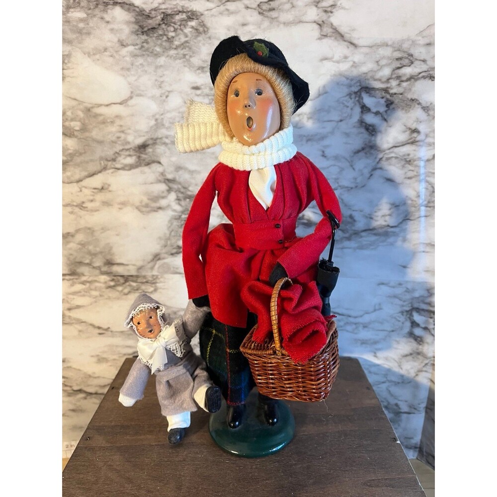 BYERS CHOICE CAROLERS WOMAN NANNY WITH CHILD 1994